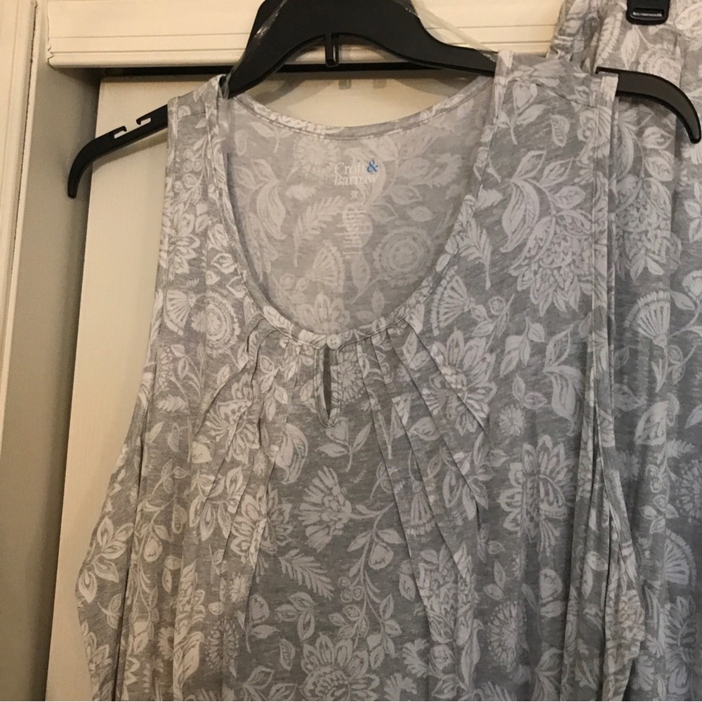 NWT Sz 3x gray floral Capri pajama set Croft & barrow